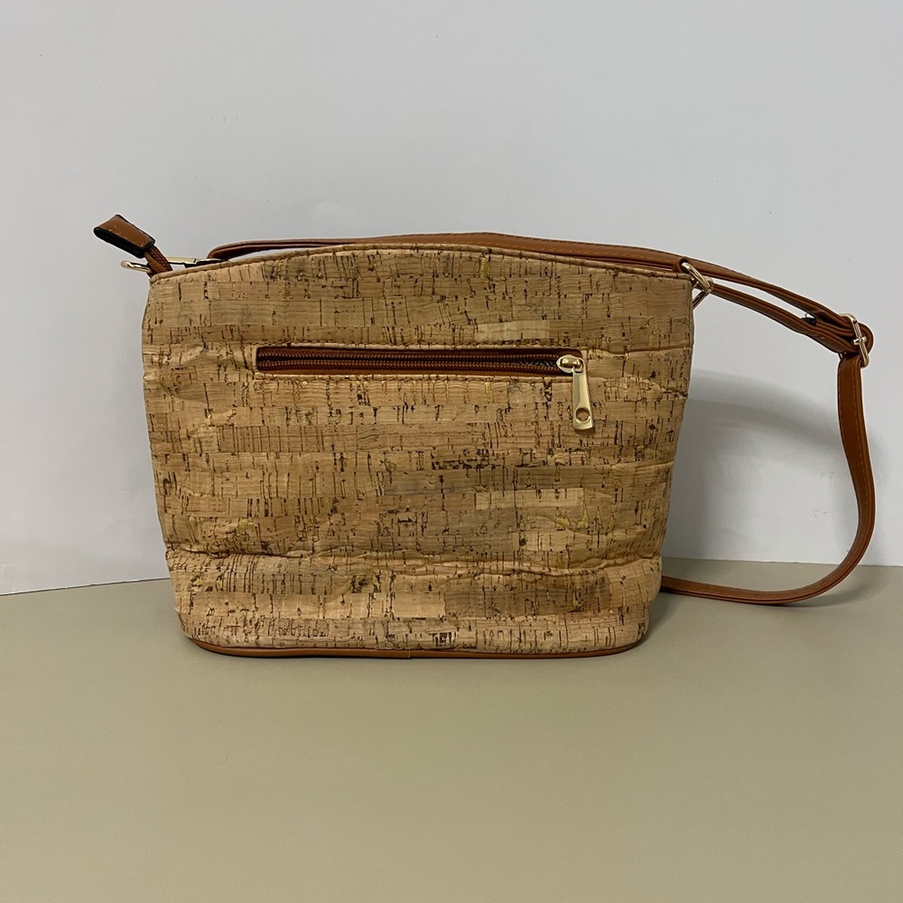 Natural cork crossbody bag and Cork zip around Wallet - Picture 11 of 16